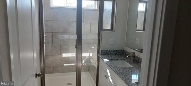 Building Photo - 2272 Marcy Dr