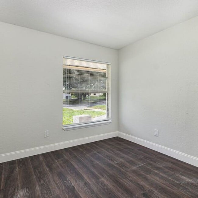 Building Photo - Just Listed - 3 Bedroom Home in Richmond H...
