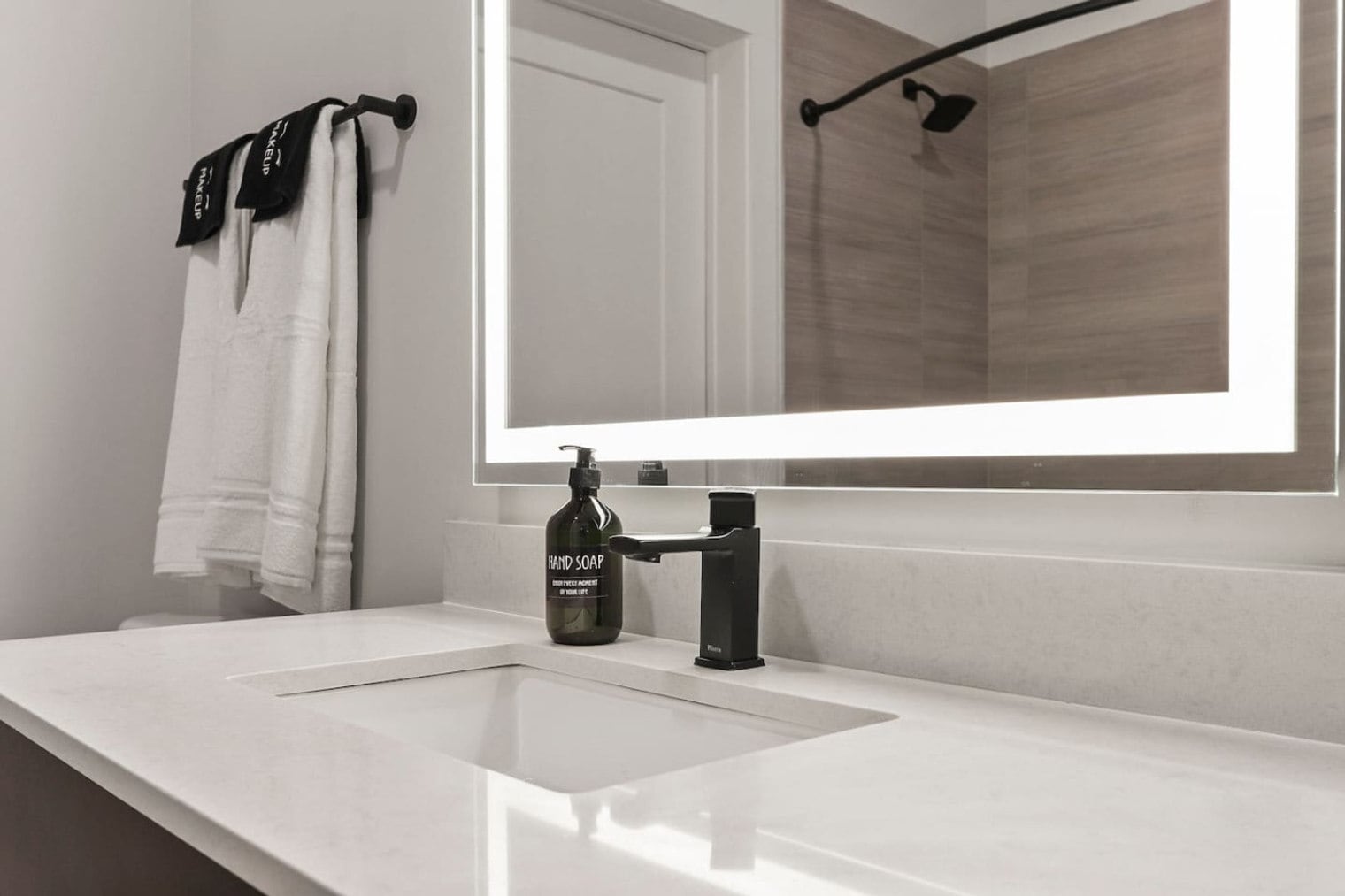 Building Photo - 2317 W Grace St