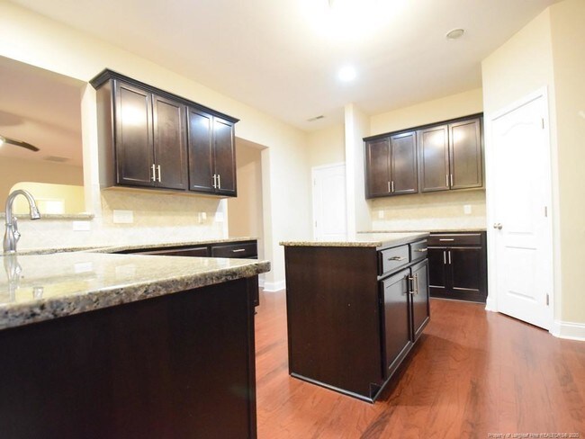 Building Photo - 929 Pecan Grove Loop