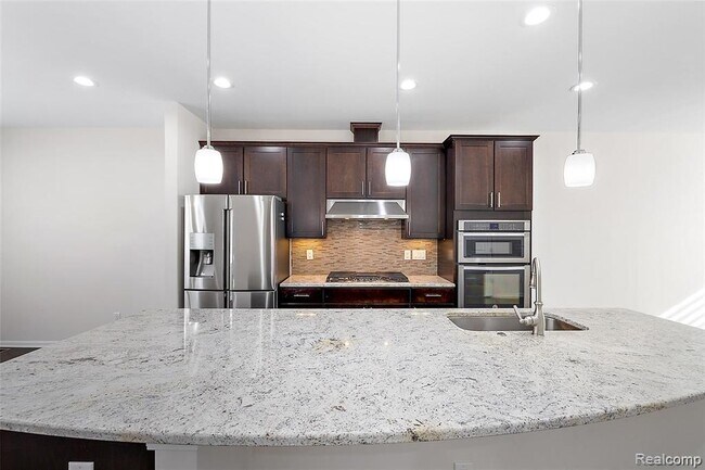 Building Photo - 2884 Glenbar Cir