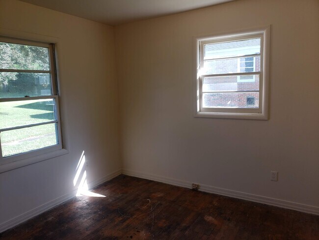 Building Photo - 408 Pinckney St