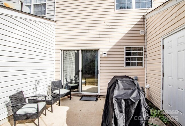 Building Photo - 12942 Mosby Ln