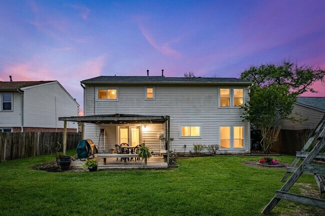 Building Photo - 2435 Country Pl Dr