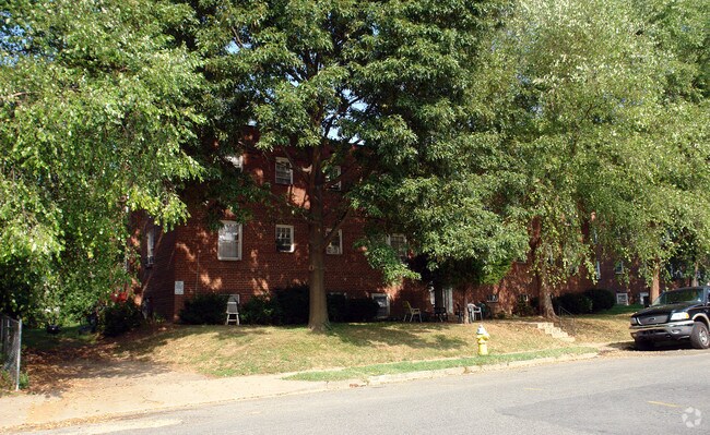 Primary Photo - 1124 Kenilworth St