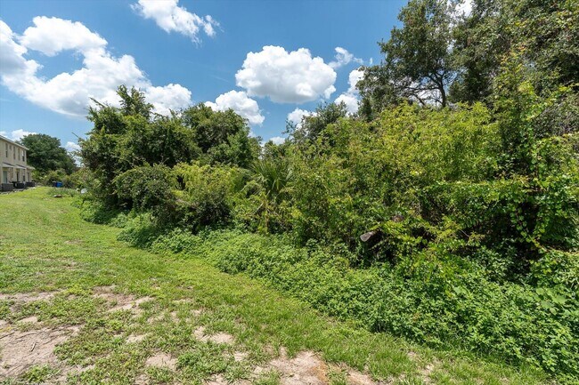 Building Photo - 9624 Carlsdale Dr