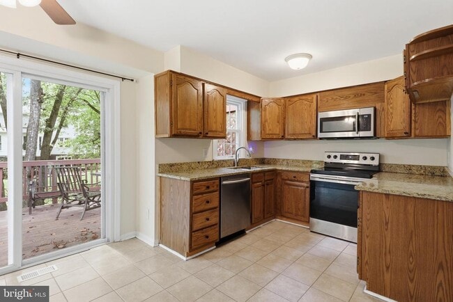 Building Photo - 8747 Arley Dr