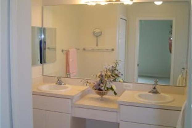 Building Photo - 5316 Sir Churchill Dr