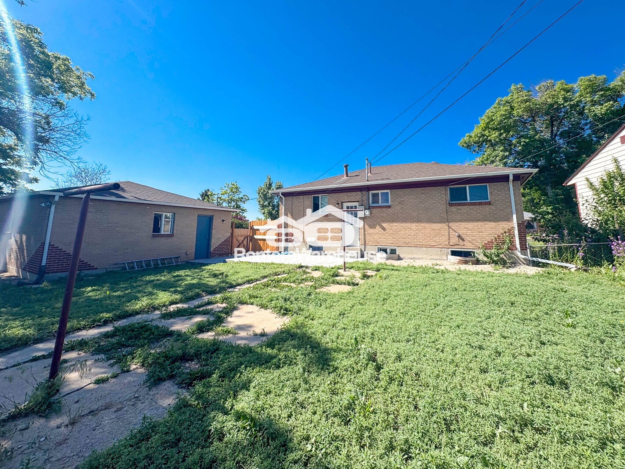 Building Photo - 441 Jennie Dr