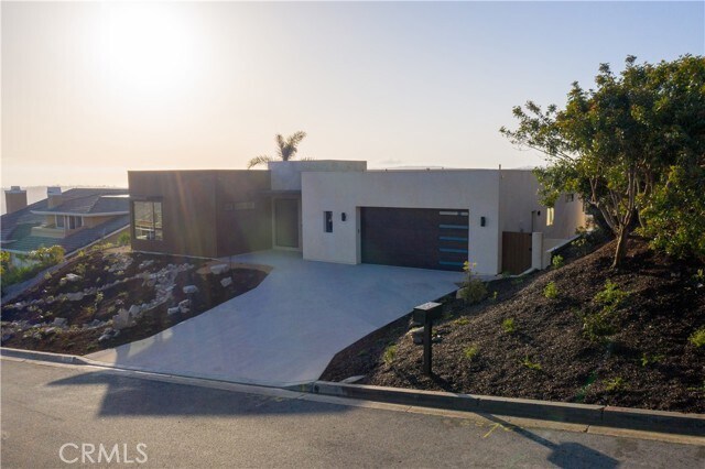 Building Photo - 26932 Via La Mirada