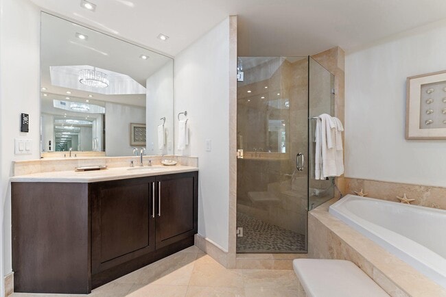 Building Photo - 2700 N Ocean Dr