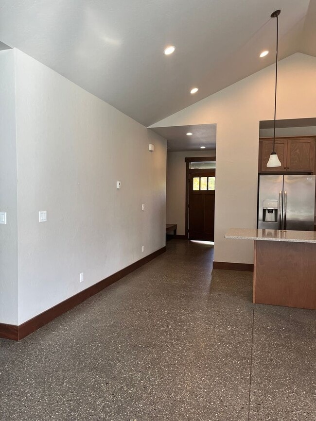 Building Photo - Sought after Dover Bay Home