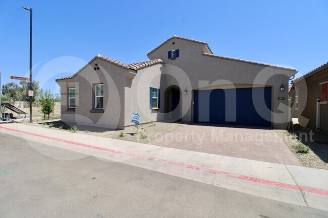 Primary Photo - 3871 E Rainbow Dr