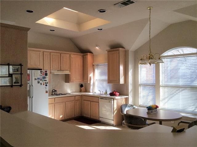 Building Photo - 18731 Gibbons Dr