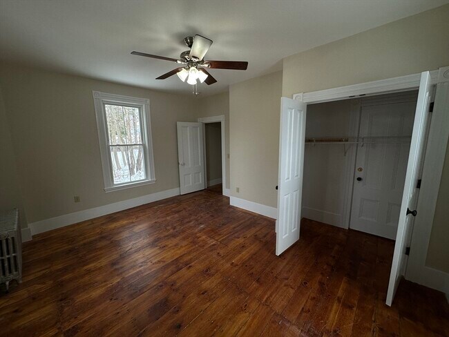 Building Photo - 1160 Boston Rd