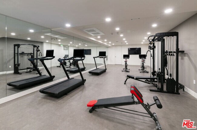 Building Photo - 3651 Regal Pl