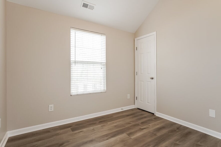 Building Photo - 3430 Ferdilah Ln