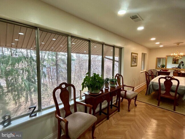 Building Photo - 18624 Walkers Choice Rd