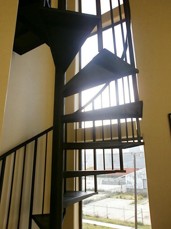 Building Photo - 703 St Charles St