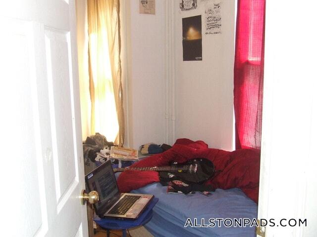 Building Photo - 19 Greylock Rd