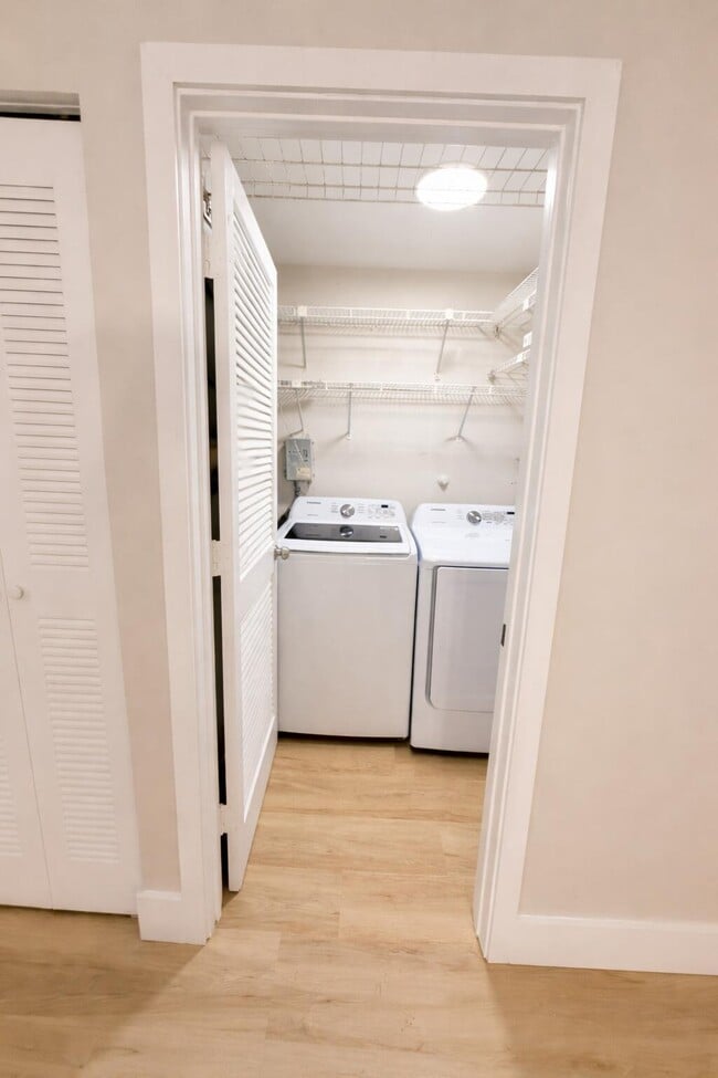 Building Photo - 18765 Candlewick Dr