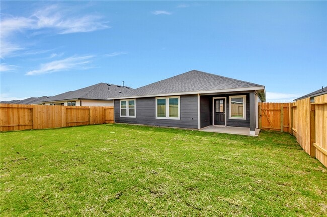 Building Photo - 1023 Lipizzan