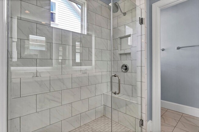 Building Photo - CATHERINES' COVE - Located off Bayshore Dr...
