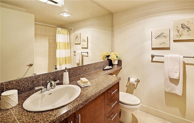 Building Photo - Stunning, Luxe Condo in Ballard! Two Beds ...