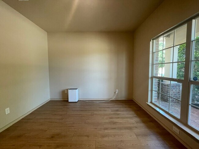 Building Photo - 4605 Hidden Meadows Trail