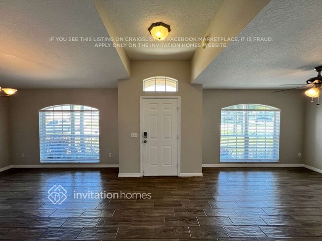 Building Photo - 5341 NW Aloha St