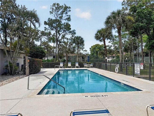 Building Photo - 1701 Courtyard Way