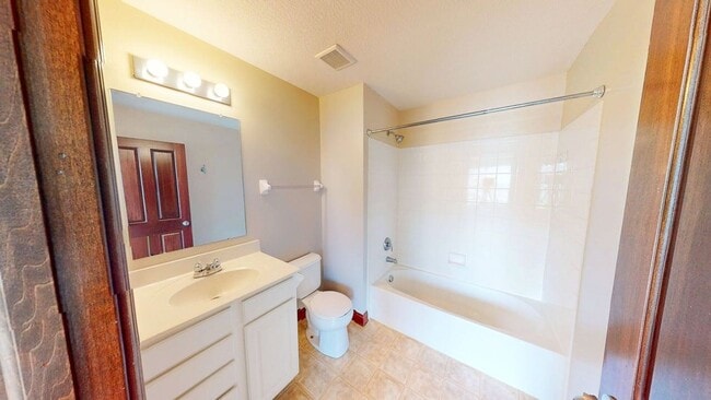 Building Photo - 5930 Winberry Creek Dr