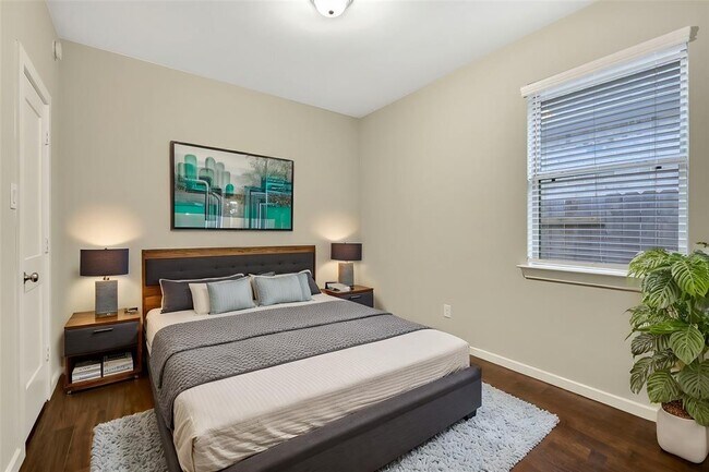 Building Photo - 7011 Winterberry Gln Ln