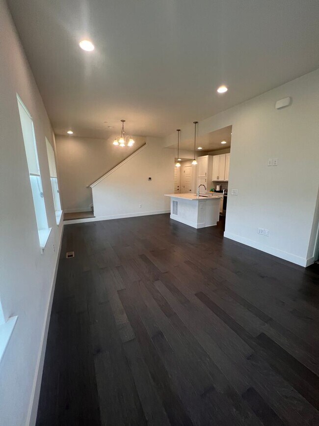 Building Photo - NEW BUILD 4 Bed 3.5 Bath Townhome In Superior-Available Now!