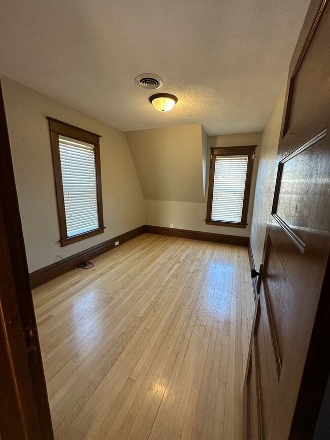 Building Photo - 139/141 6th St NW