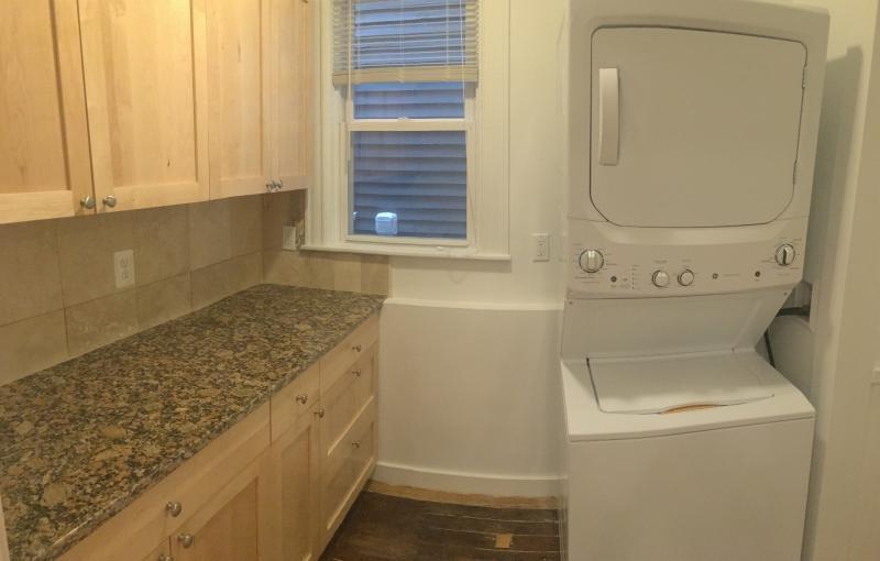 Building Photo - 139 Brook St