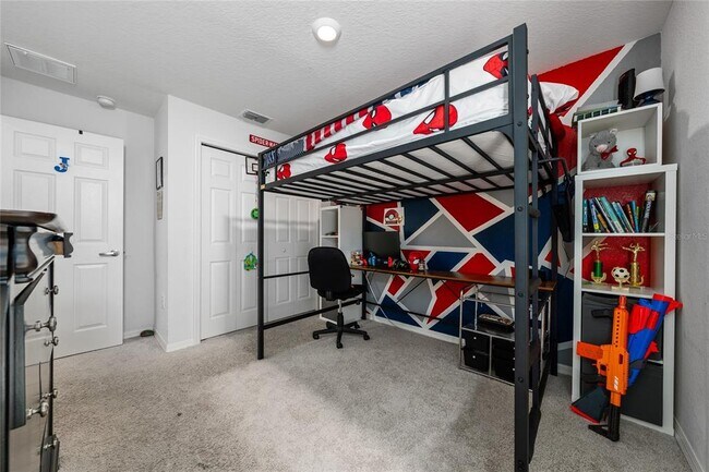 Building Photo - 355 Lily Ln