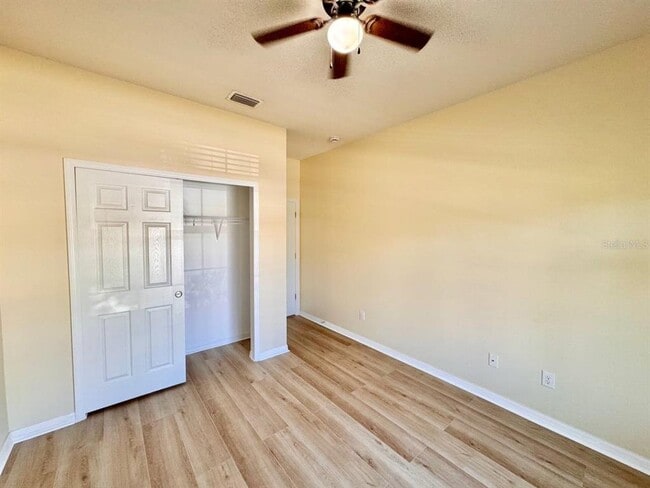 Building Photo - 610 15th Ave NW