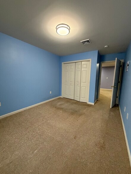 Building Photo - 504 W Perry St