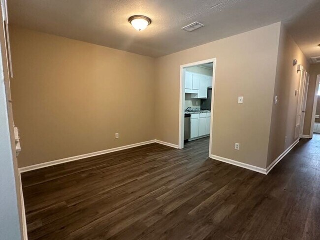 Building Photo - """~132 Stoneybrooks Place