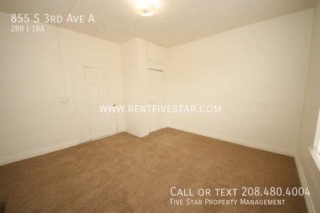 Building Photo - 855 S 3rd Ave