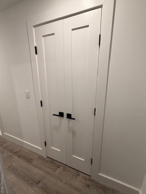 Building Photo - 19 Bellport Ln