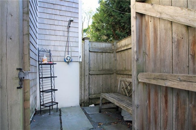 Building Photo - 22 Bateman Ave