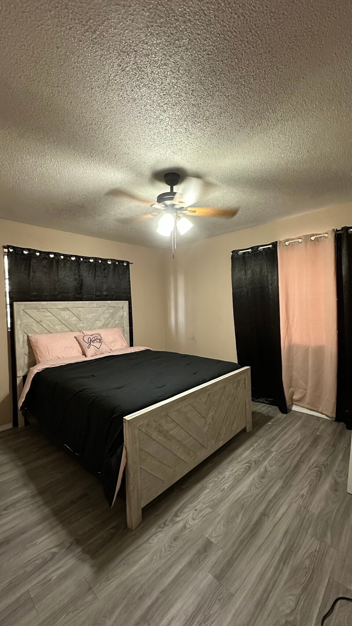 Building Photo - 4504 Comanche Ave