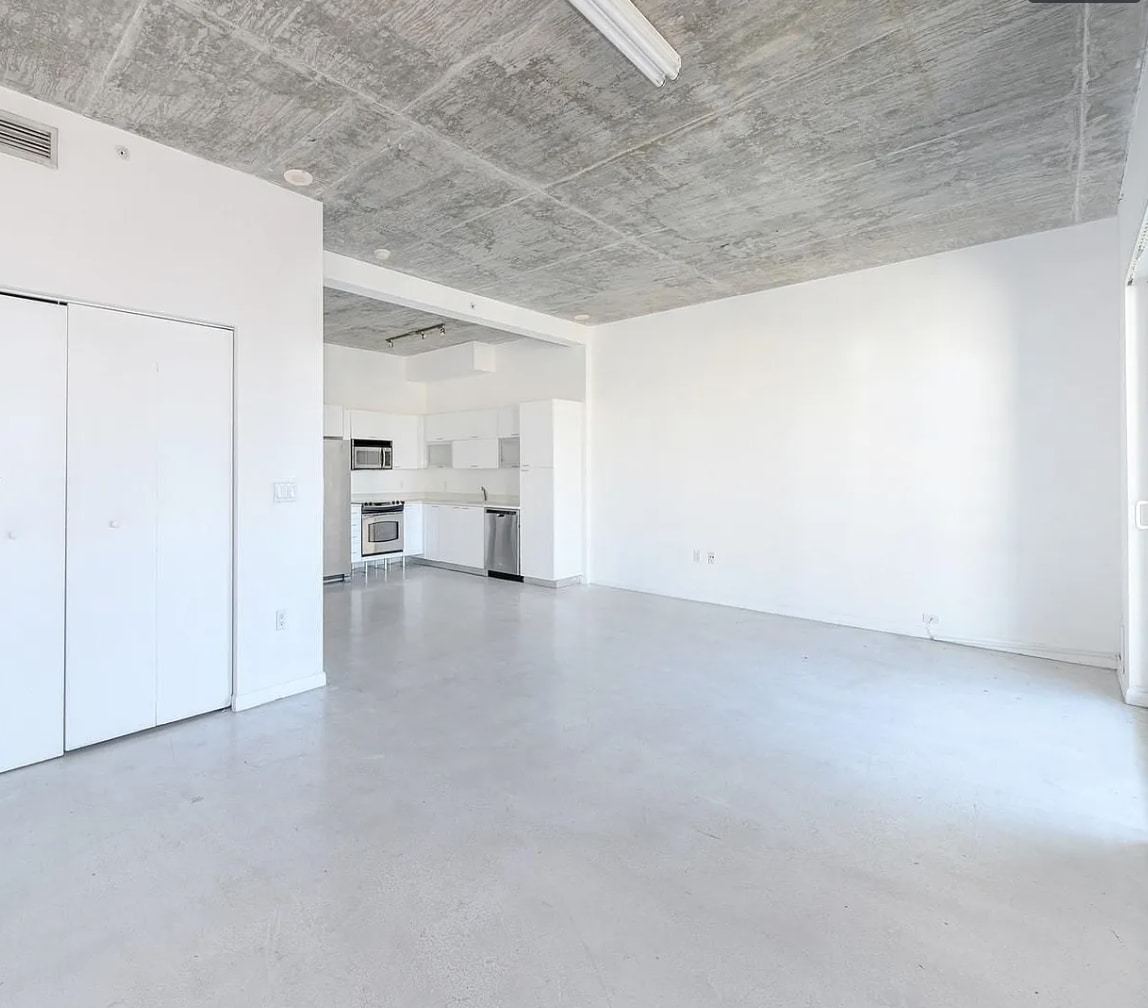 Building Photo - 234 NE 3rd St