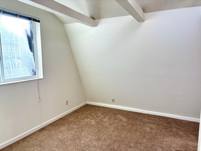 Building Photo - Charming Home in the Conveniently Located Southgate Neighborhood, Character-Rich Trims and Fully ...