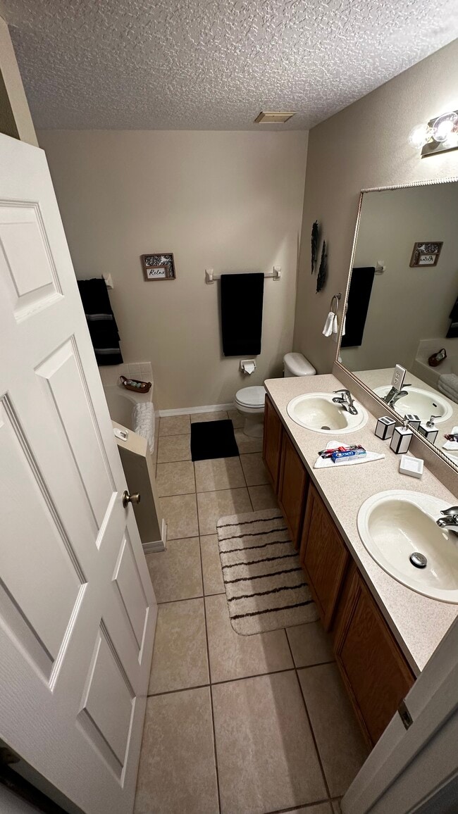 Bathroom 1 - 27 Patric Dr