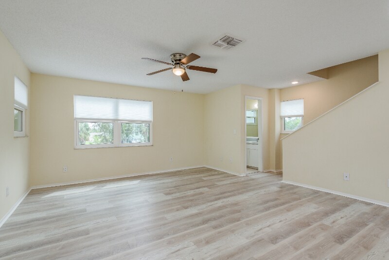 Building Photo - 812 E Gulf Blvd