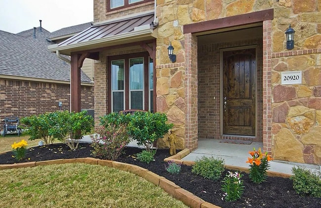 Building Photo - Charming 4 beds 2.5 baths in Pflugerville