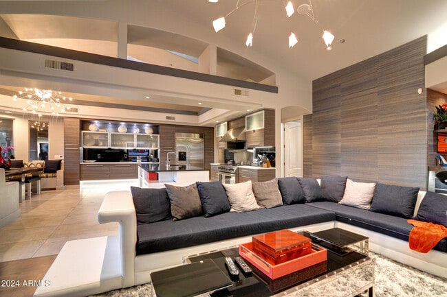 Building Photo - 10220 E Desert Cove Ave